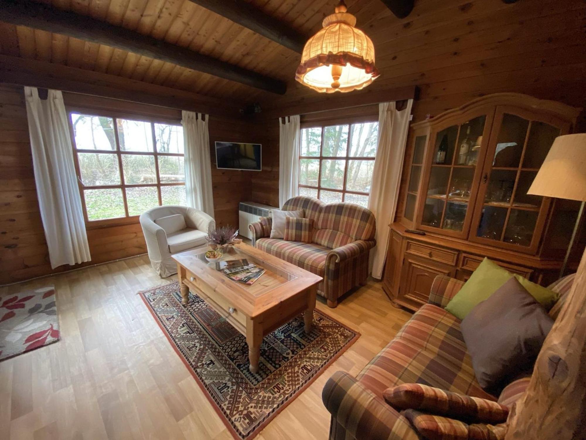 Cozy Holiday Home On A Horse Farm In The L Neburg Heath 埃舍德 外观 照片