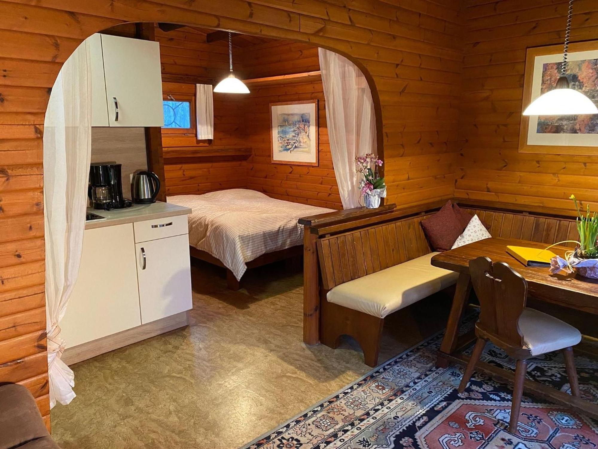 Cozy Holiday Home On A Horse Farm In The L Neburg Heath 埃舍德 外观 照片