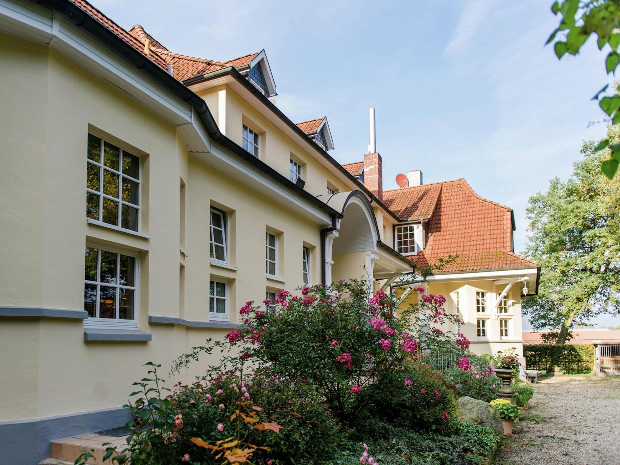 Cozy Holiday Home On A Horse Farm In The L Neburg Heath 埃舍德 外观 照片