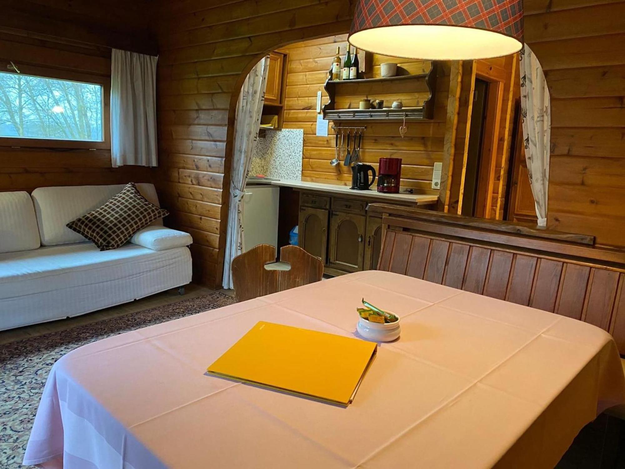 Cozy Holiday Home On A Horse Farm In The L Neburg Heath 埃舍德 外观 照片